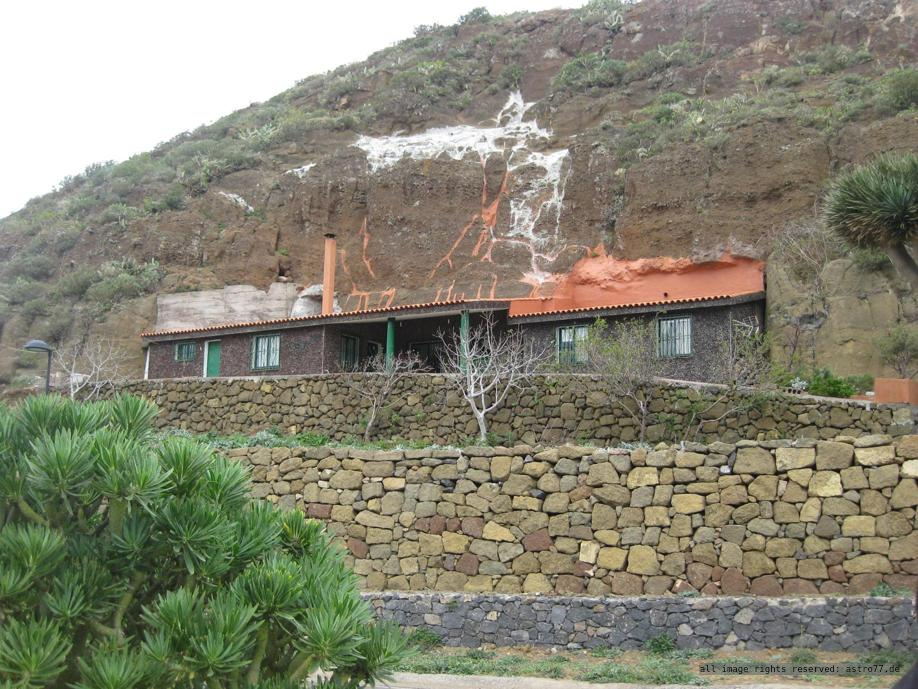 Tenerife Cave houses